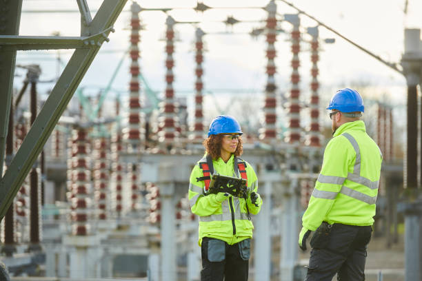 Best Affordable Emergency Electrician  in Arlington, WA
